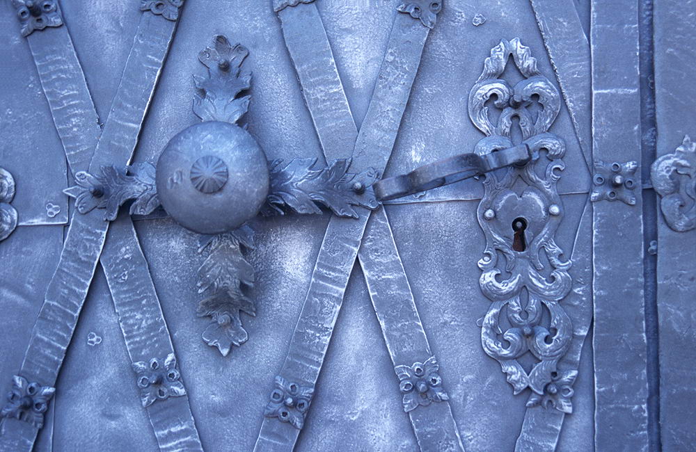 zur &Uuml;bersicht & Schloss & Riegel 2