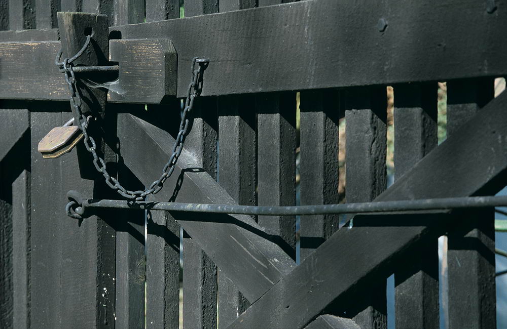 zur &Uuml;bersicht & Schloss & Riegel 2